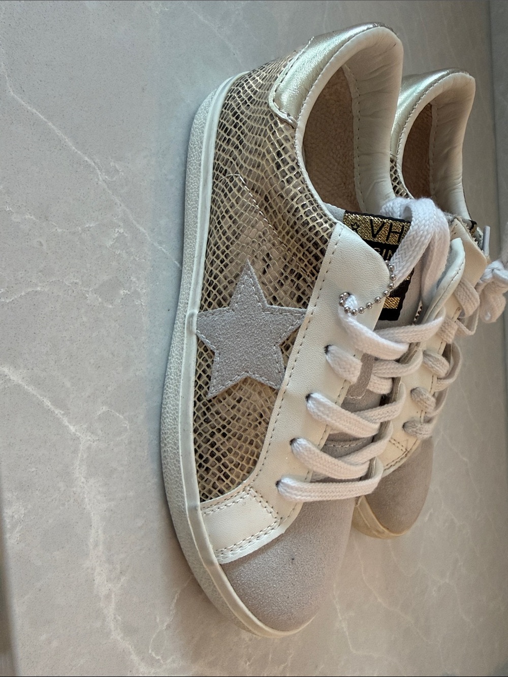 Vintage Havana Gold & White Star Accent Women’s sneakers
